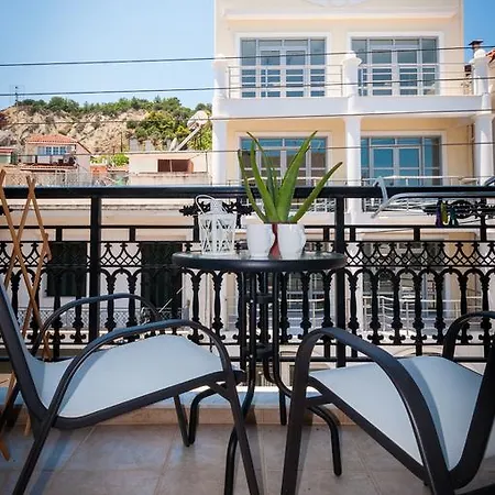 & Away Maisonette Holiday home *